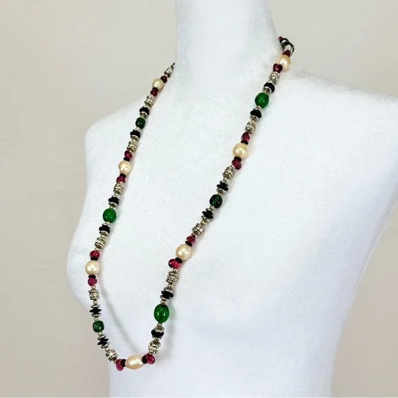 Vintage Chanel Gripoix Red Green Glass Bead Faux Pearl & Rhinestone Necklace - Picture 4 of 16